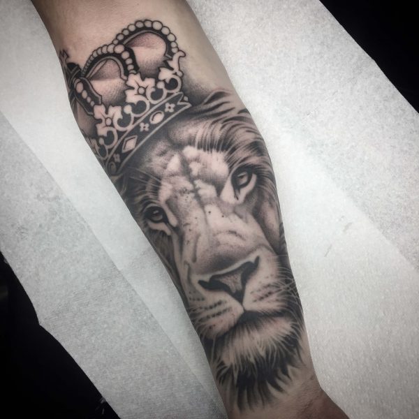 lion Tattoos - Images, Designs, Inspiration - Inkably.co.uk