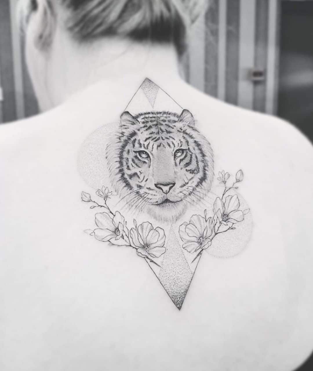 Celebritattoo  Ariel Winter  Fine line style tiger head tattoo