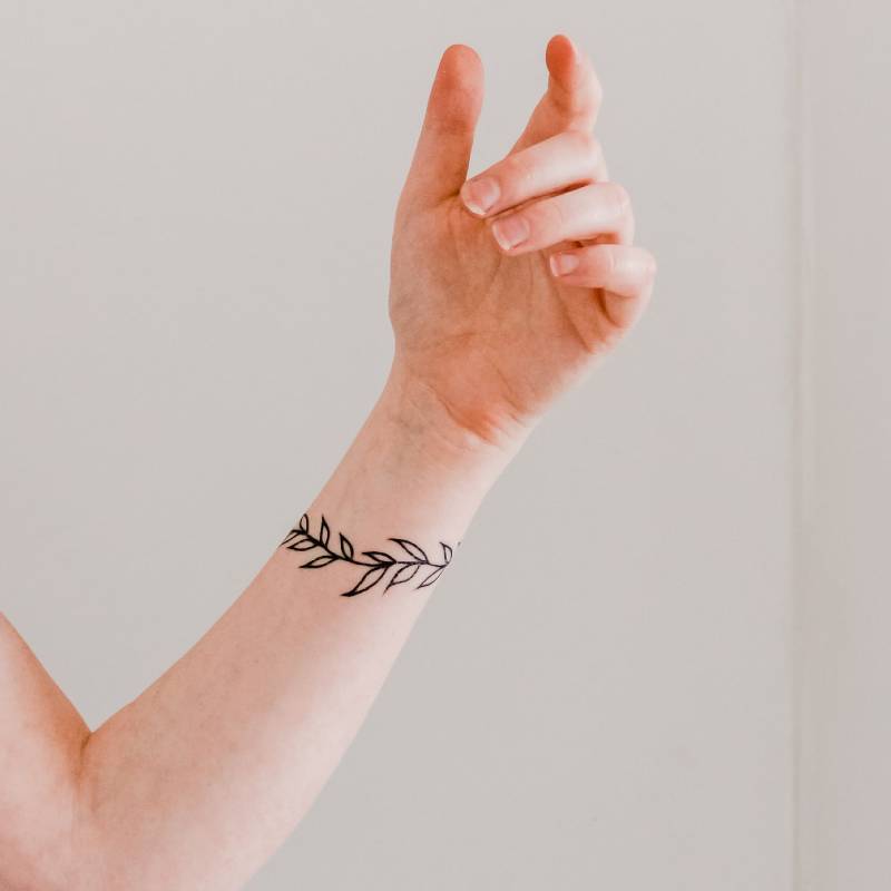 Tattoo Sizing Guide | How To Measure A Tattoo! | Tattoo needle sizes,  Medium size tattoos, Tattoos
